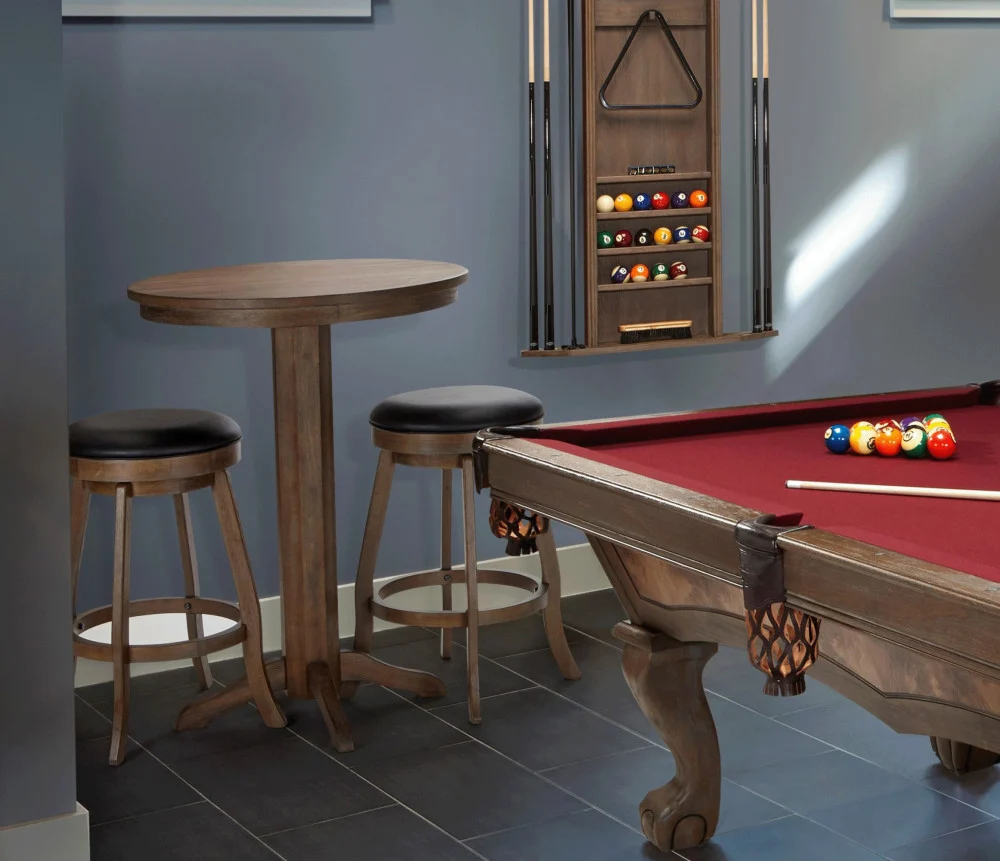 Traditional Pub Table & Stool Set - Image 2